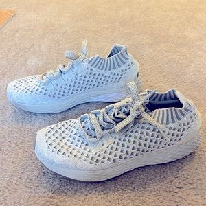 No Bull women’s running shoes